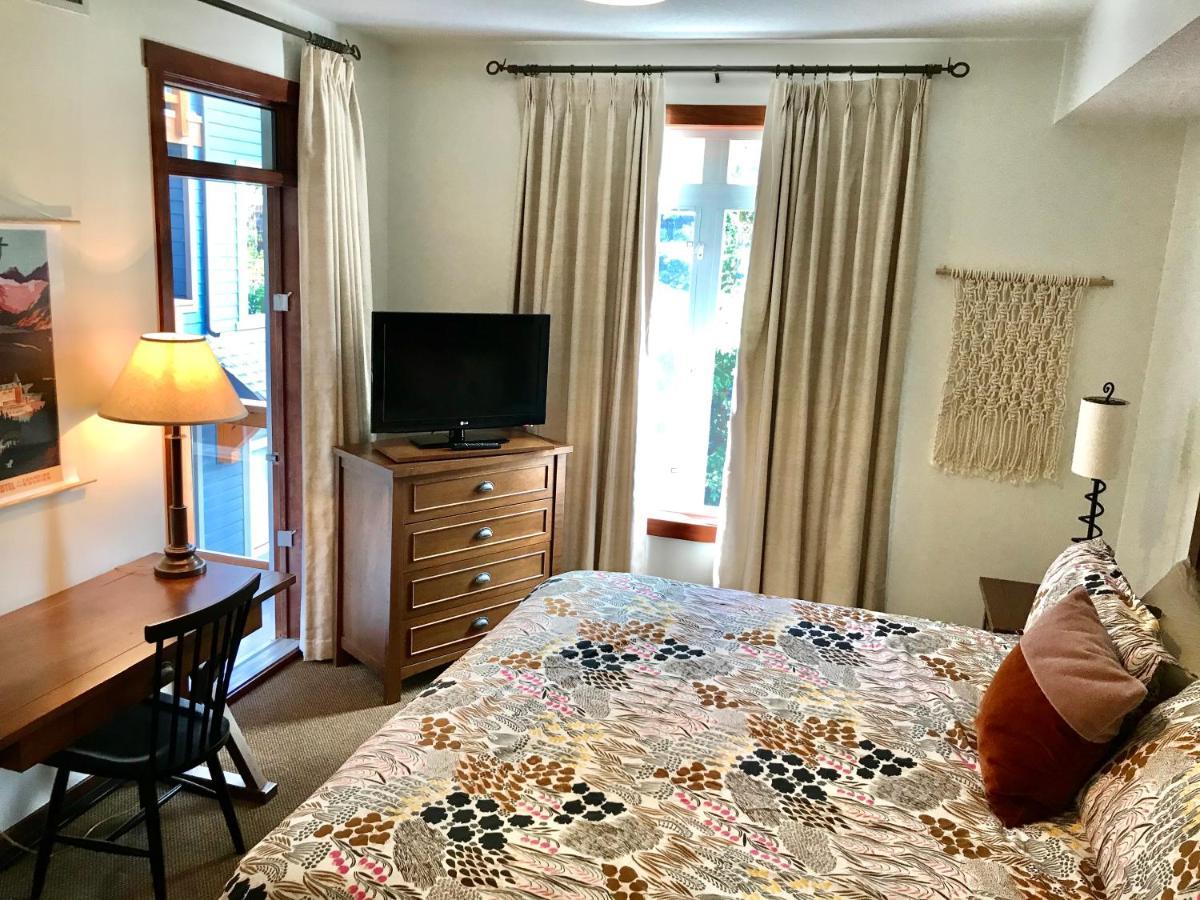Luxurious & Spacious Mountain Retreat Canmore Dış mekan fotoğraf